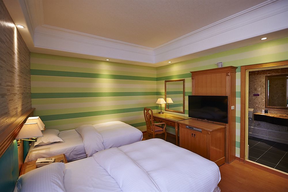 European Castle Motel Xinying Exterior foto
