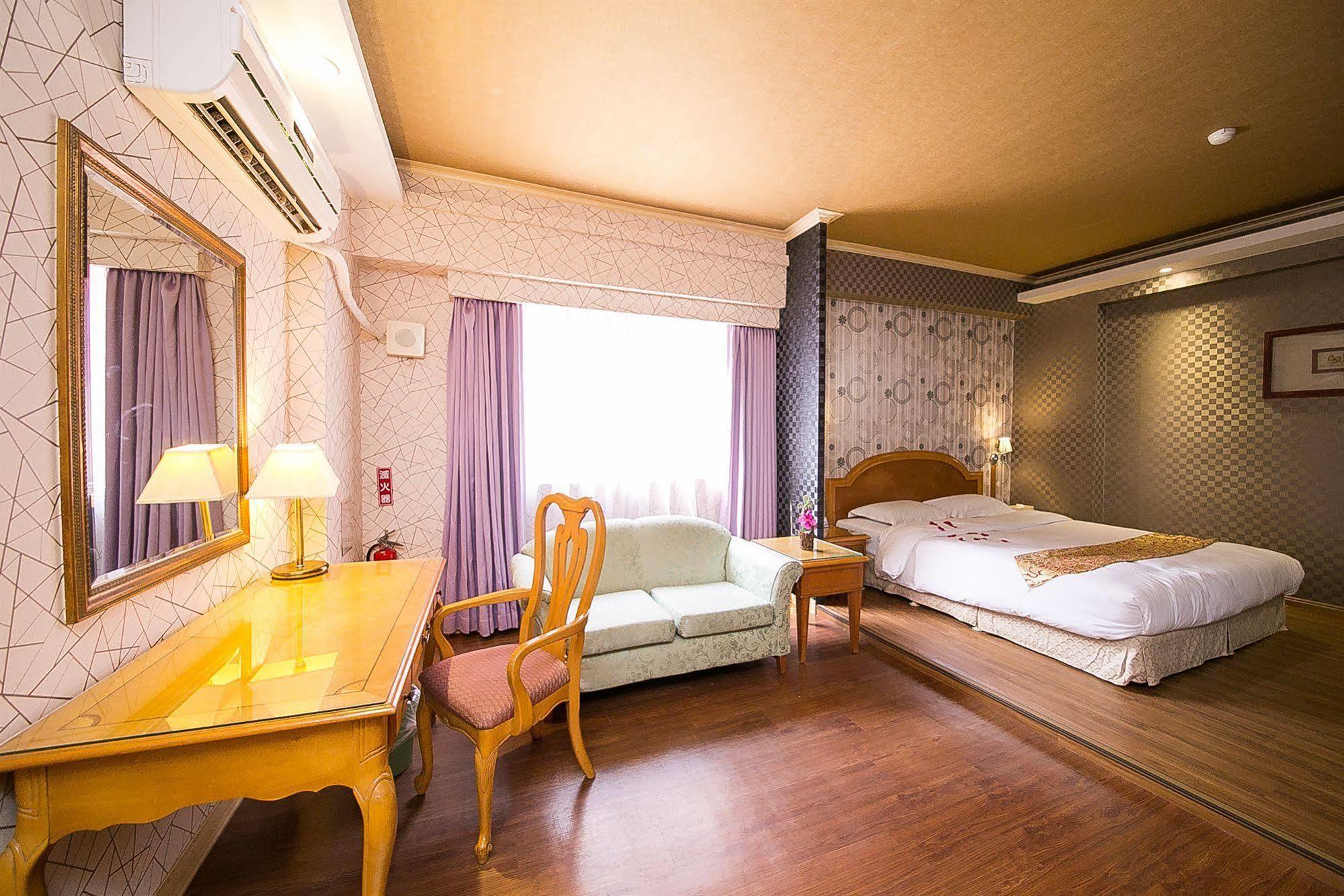 European Castle Motel Xinying Exterior foto